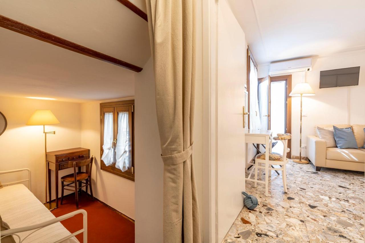 Appartamento Ai Miracoli Veneţia Exterior foto