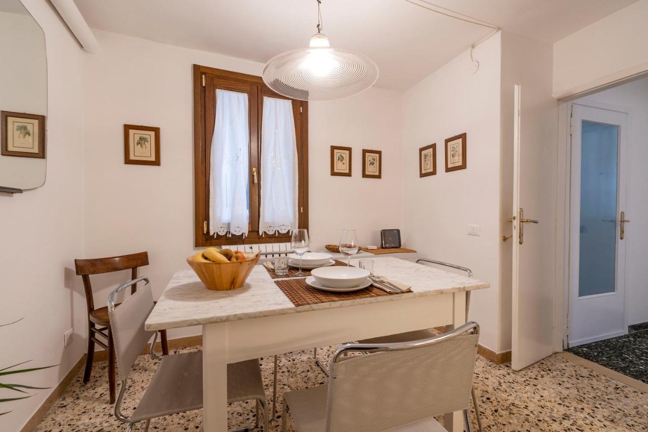 Appartamento Ai Miracoli Veneţia Exterior foto