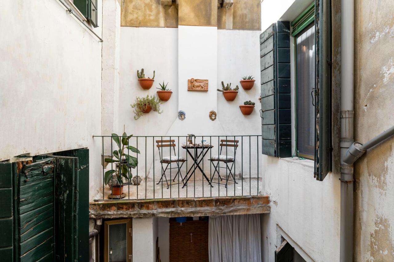 Appartamento Ai Miracoli Veneţia Exterior foto